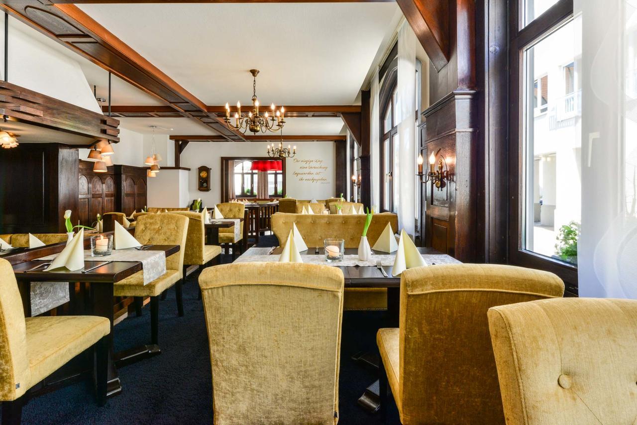 Flair Hotel Vier Jahreszeiten Бад-Урах Екстер'єр фото
