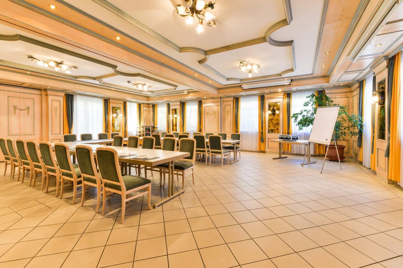 Flair Hotel Vier Jahreszeiten Бад-Урах Екстер'єр фото